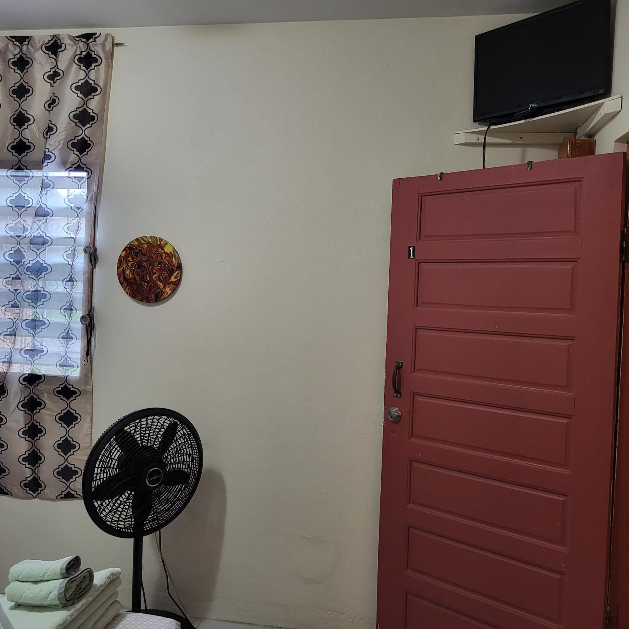 Hacienda Tropical Guest House 벨모판 외부 사진