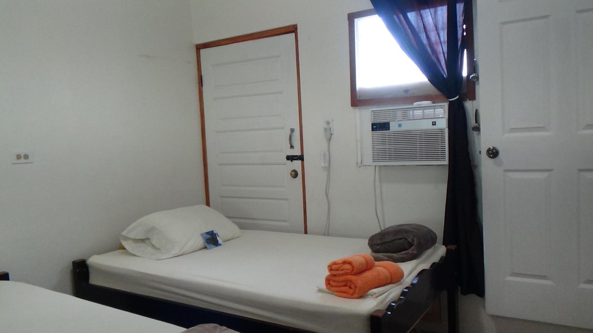 Hacienda Tropical Guest House 벨모판 객실 사진