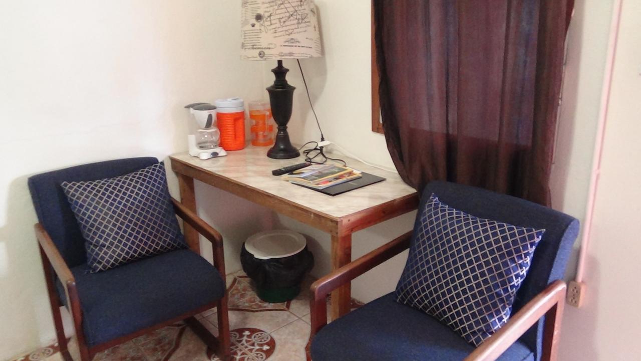 Hacienda Tropical Guest House 벨모판 외부 사진