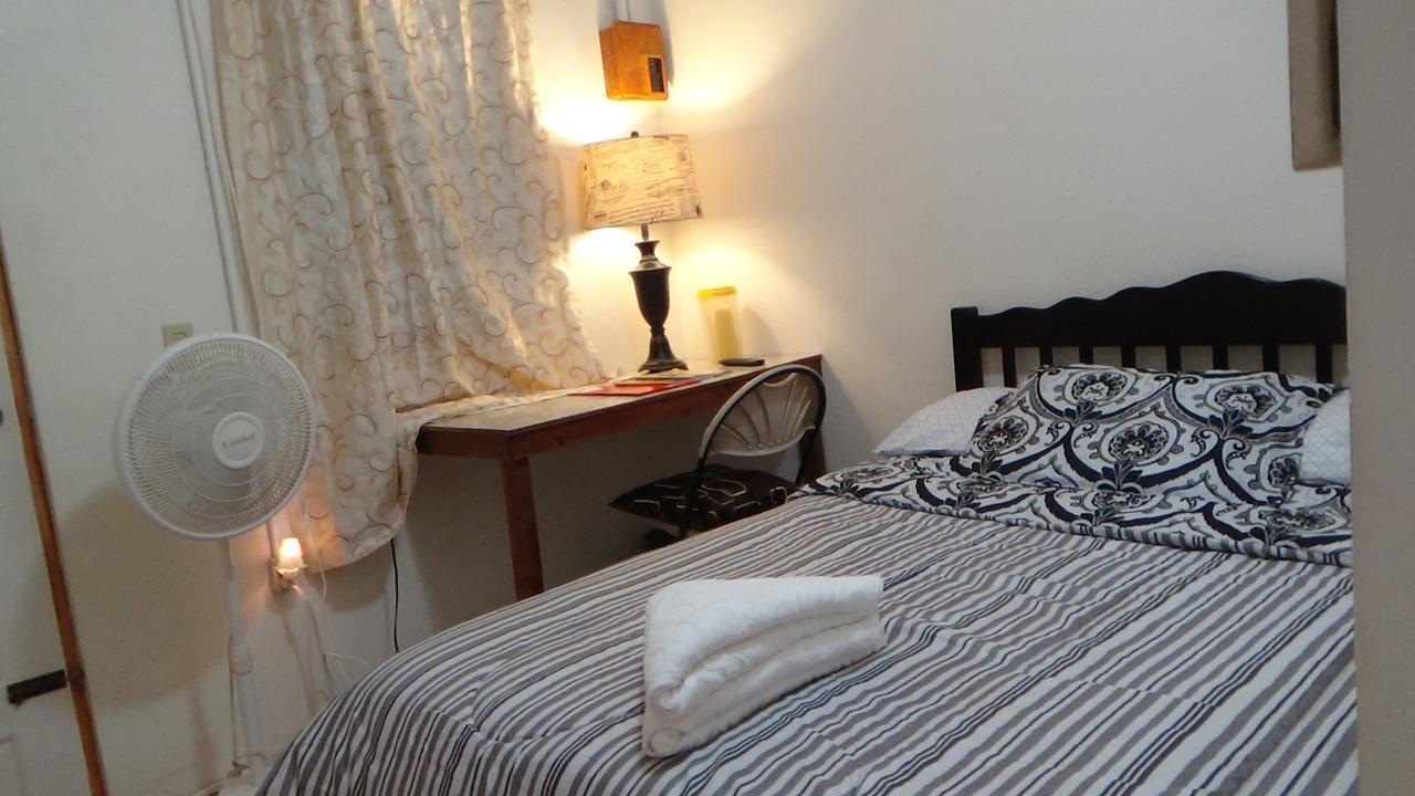 Hacienda Tropical Guest House 벨모판 외부 사진